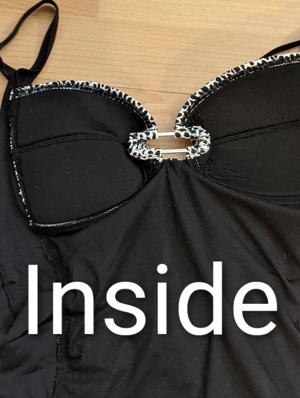 Black Bikini Top with White Printed rim La Vie En Rose 🌹L
